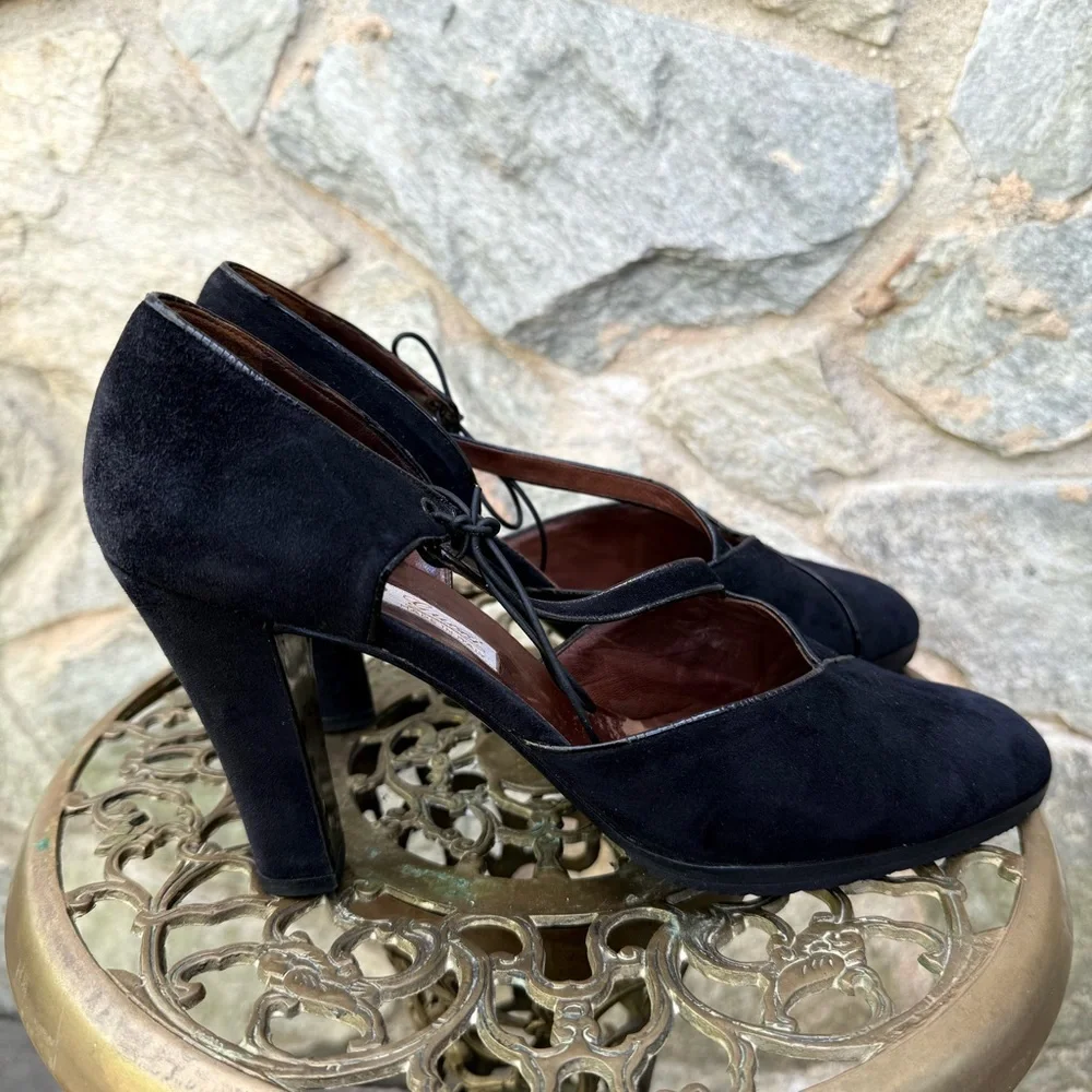 Gucci Vintage Black Suede Heels size 7